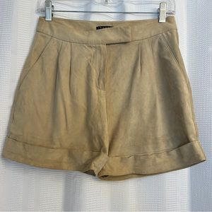 THEORY WOMEN'S BEIGE SUEDE SHORTS Size 0 Preowned MSRP $625
